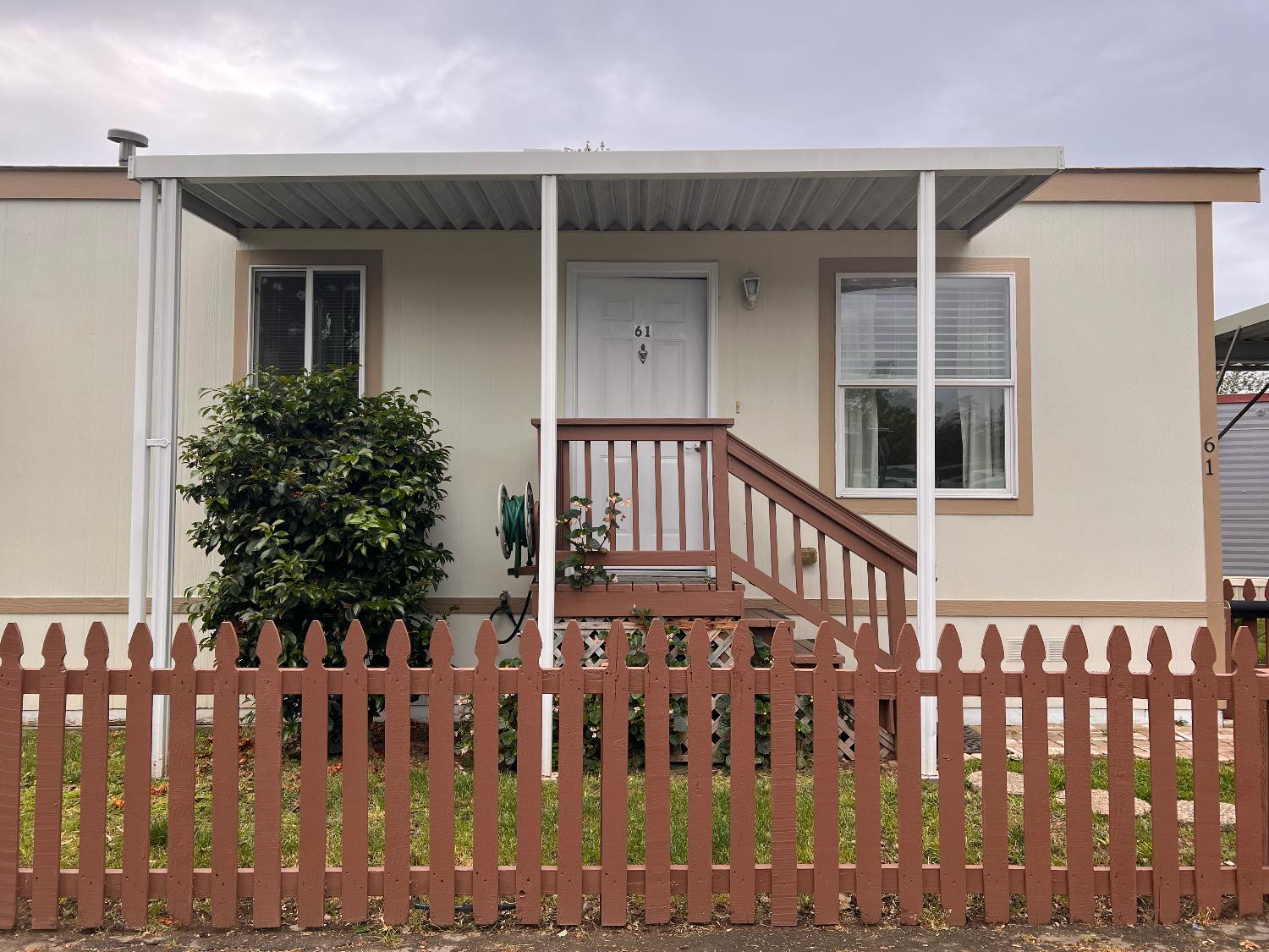 902 Del Paso Boulevard 61