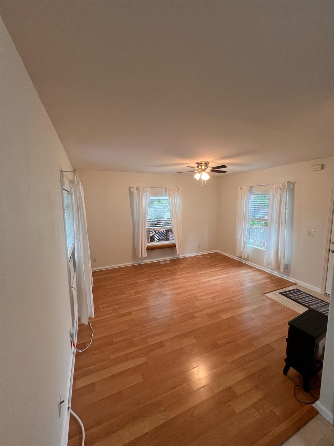 902 Del Paso Boulevard 61