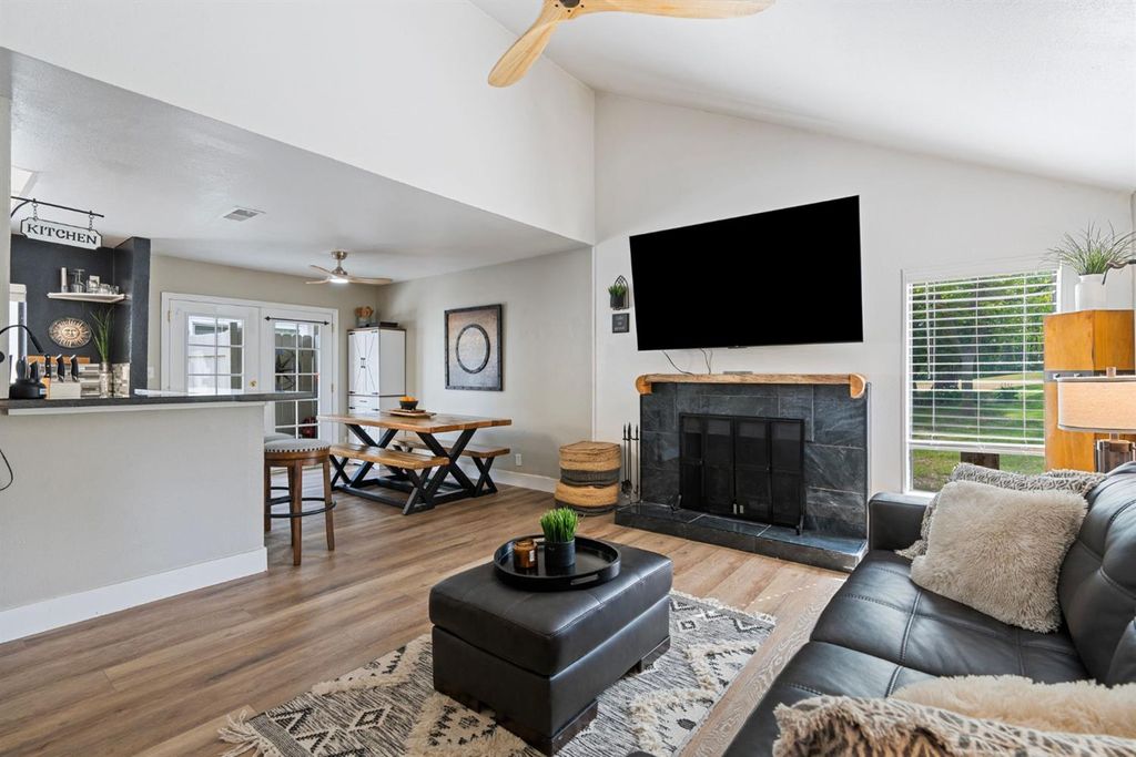 Photo of 3175 Swallows Nest Drive, Sacramento, CA 95833 (MLS # 226033410)