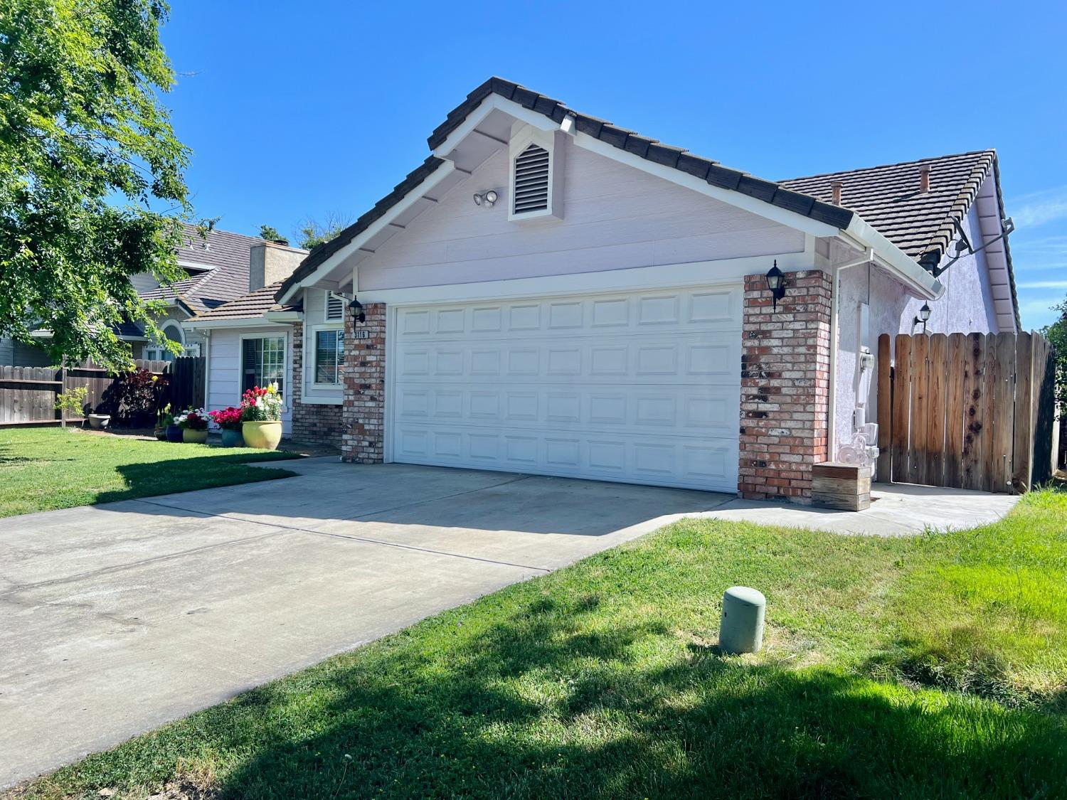 3116 Larrynell Drive