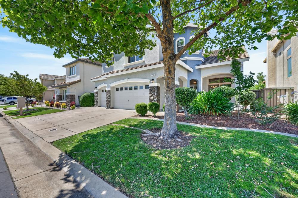 1525 Rainbow Trout Street