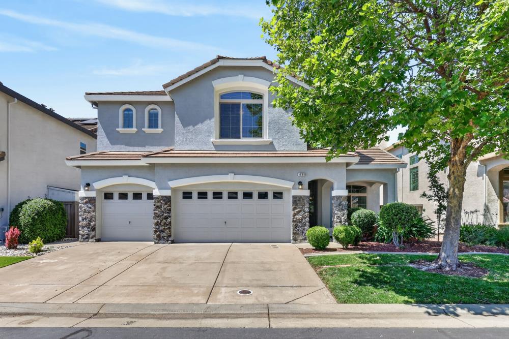 1525 Rainbow Trout Street