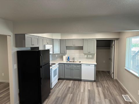 424 Frontage Road 2 Ripon CA 95366