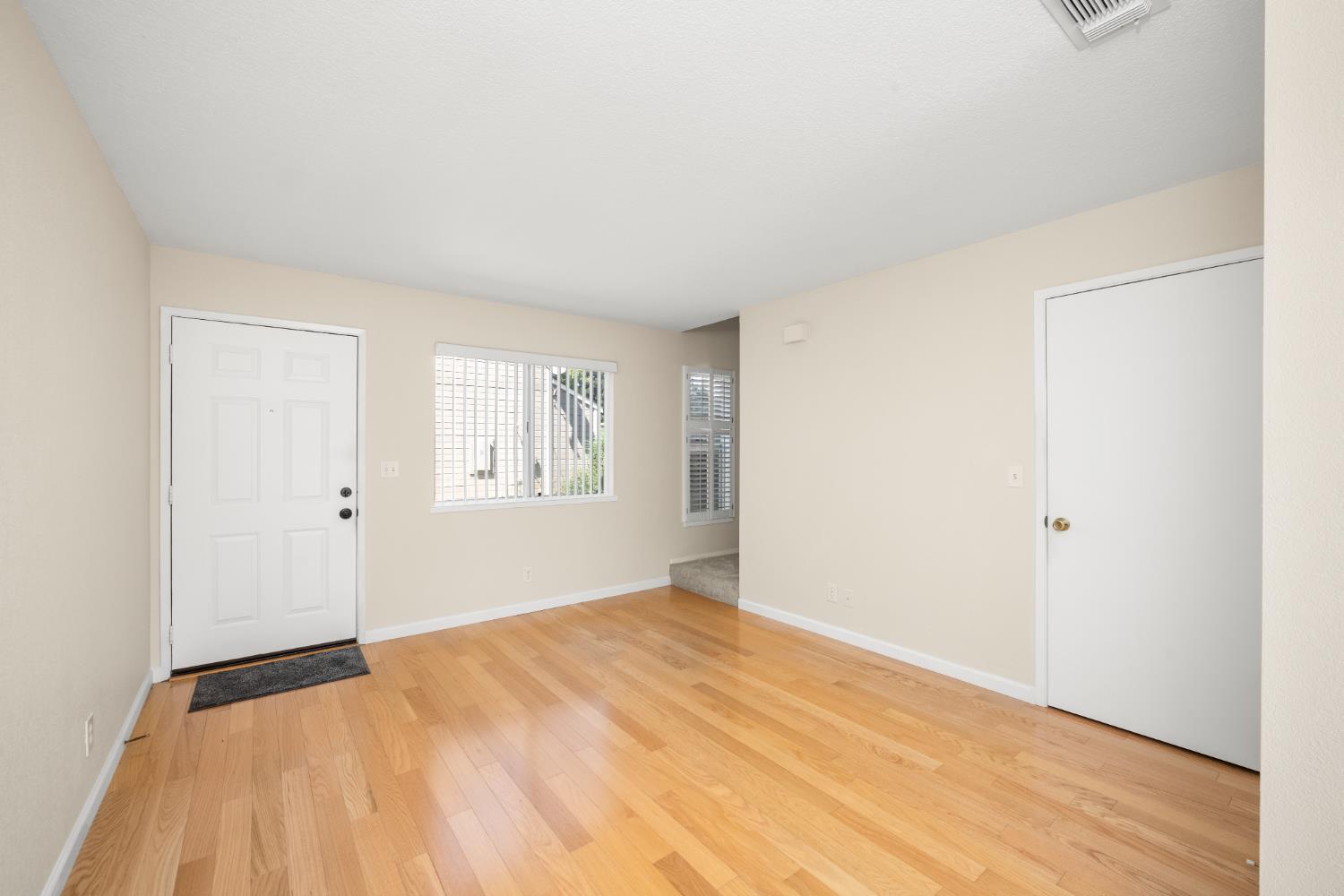 9101 Newhall Drive 35