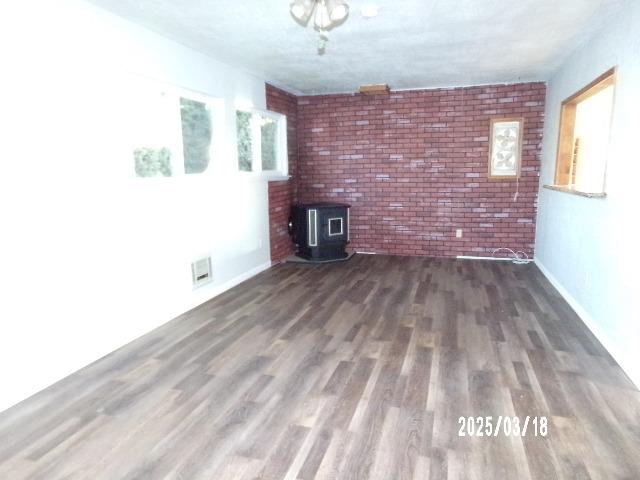 1943 S Ranchero Road