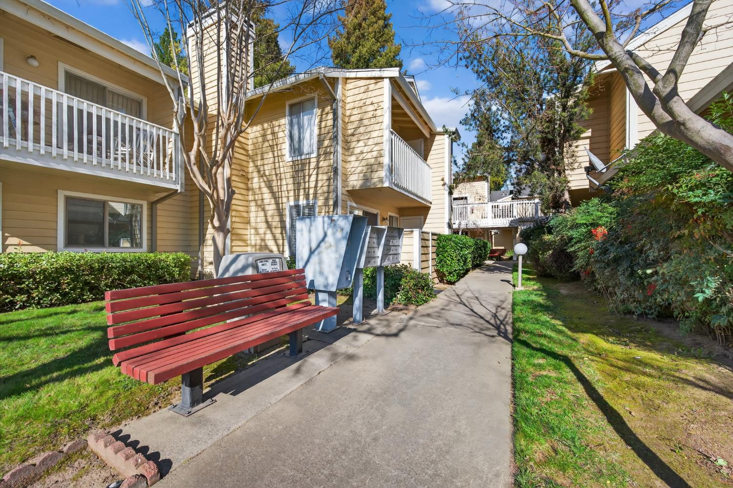 11330 Fair Oaks Boulevard 208