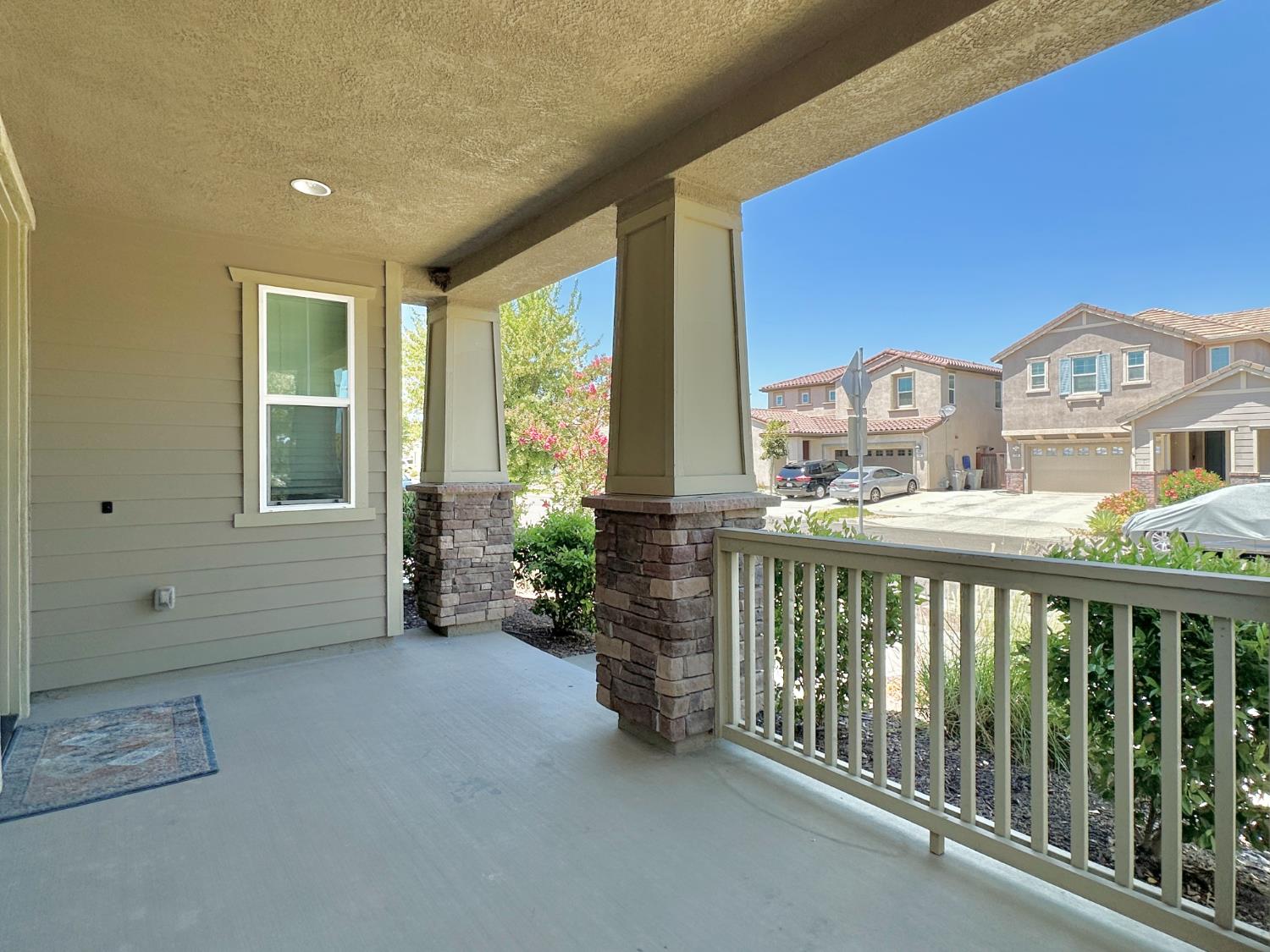 2544 Mack Way