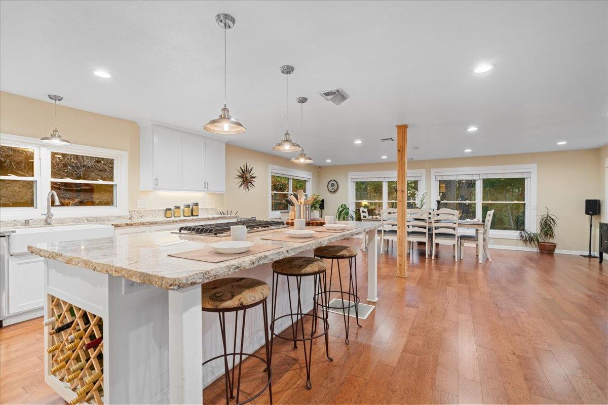 Applegate, California 95703, United States, 2 Bedrooms Bedrooms, ,2 BathroomsBathrooms,Residential,Active,165247