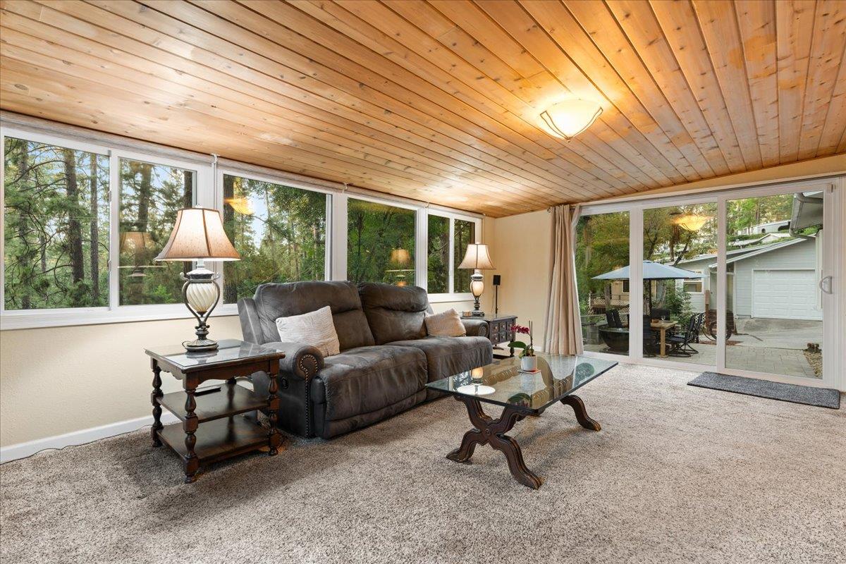 Applegate, California 95703, United States, 2 Bedrooms Bedrooms, ,2 BathroomsBathrooms,Residential,Active,165247