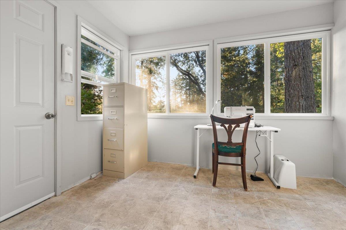 Applegate, California 95703, United States, 2 Bedrooms Bedrooms, ,2 BathroomsBathrooms,Residential,Active,165247