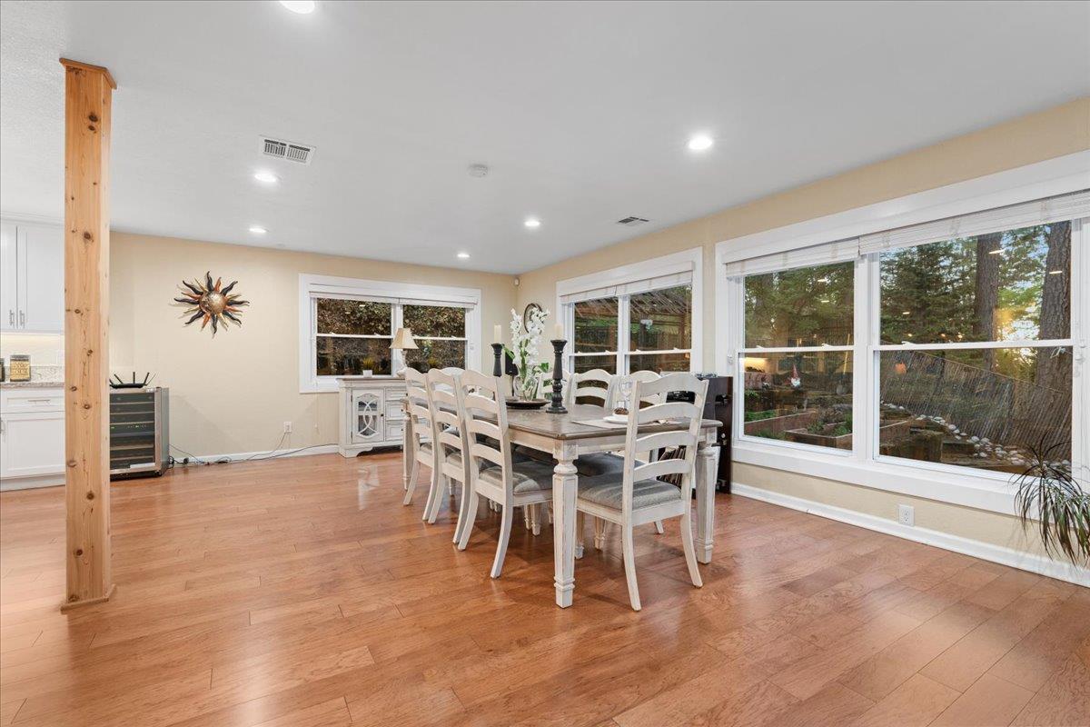 Applegate, California 95703, United States, 2 Bedrooms Bedrooms, ,2 BathroomsBathrooms,Residential,Active,165247