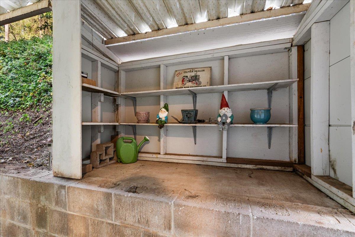 Applegate, California 95703, United States, 2 Bedrooms Bedrooms, ,2 BathroomsBathrooms,Residential,Active,165247