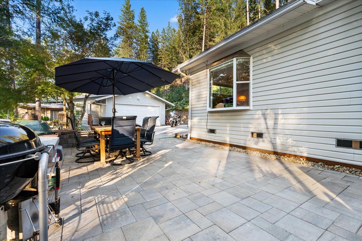 Applegate, California 95703, United States, 2 Bedrooms Bedrooms, ,2 BathroomsBathrooms,Residential,Active,165247