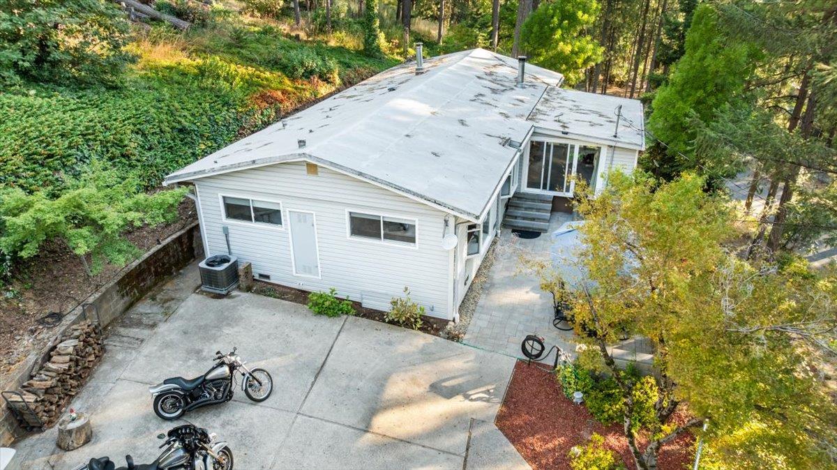 Applegate, California 95703, United States, 2 Bedrooms Bedrooms, ,2 BathroomsBathrooms,Residential,Active,165247