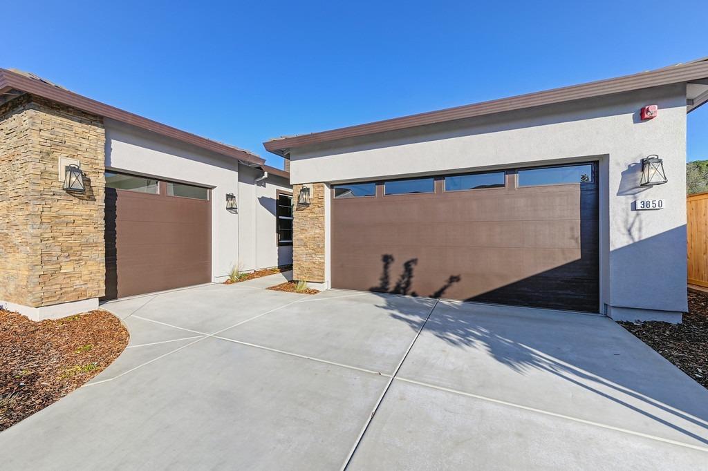 3850 Fletcher Peak Circle
