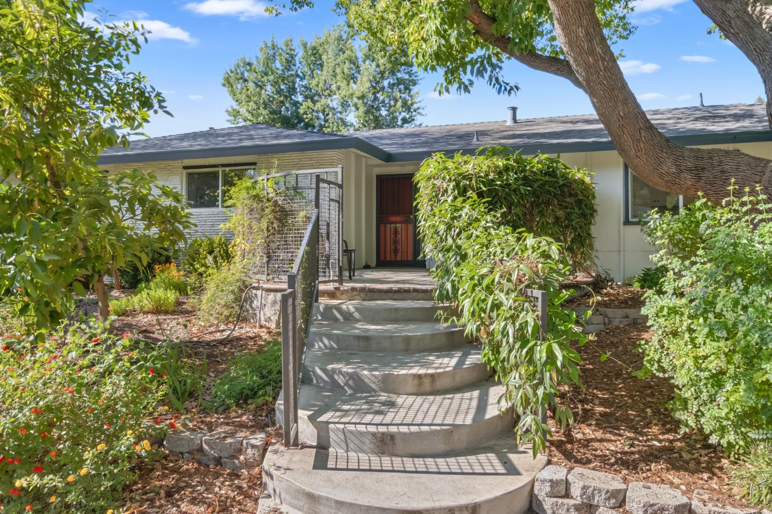 5417 Shelley Way