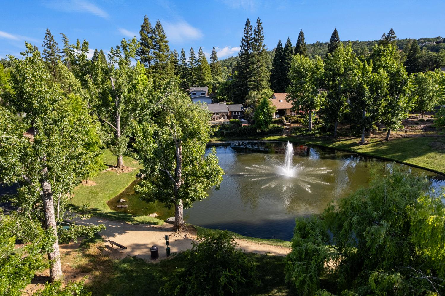 912 Governor Drive