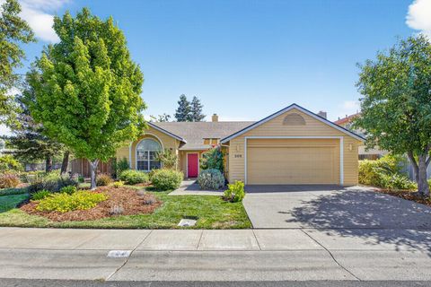 208 Avocet Avenue Davis CA 95616