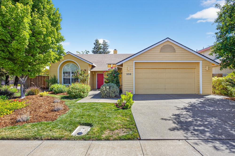 208 Avocet Avenue