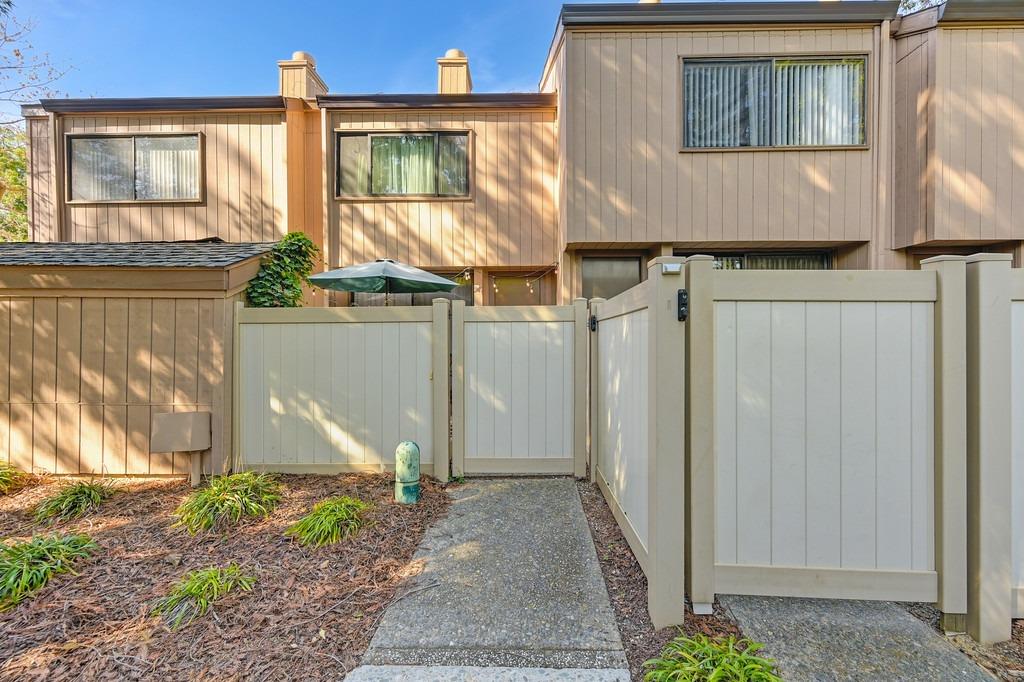536 Woodside Oaks 7