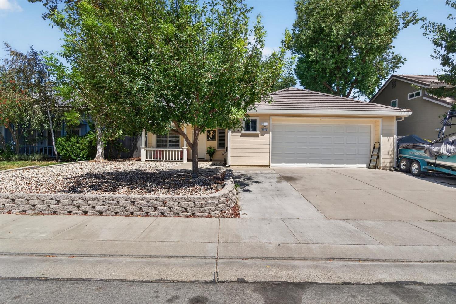 1643 Santoni Lane