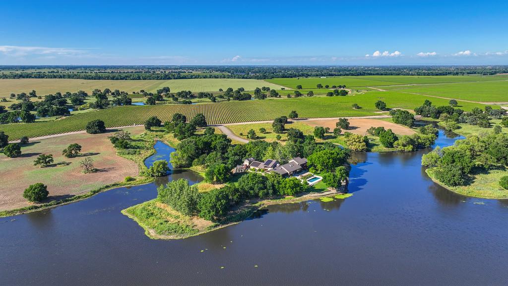 1850 W Twisted Vine Way