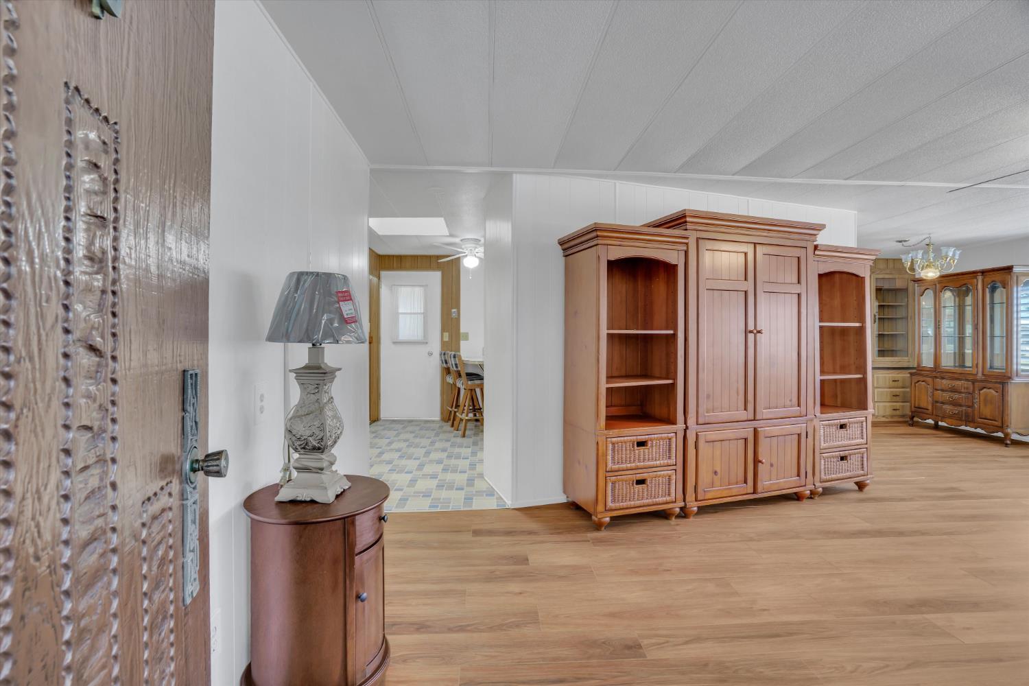 604 Pringle Ave 2