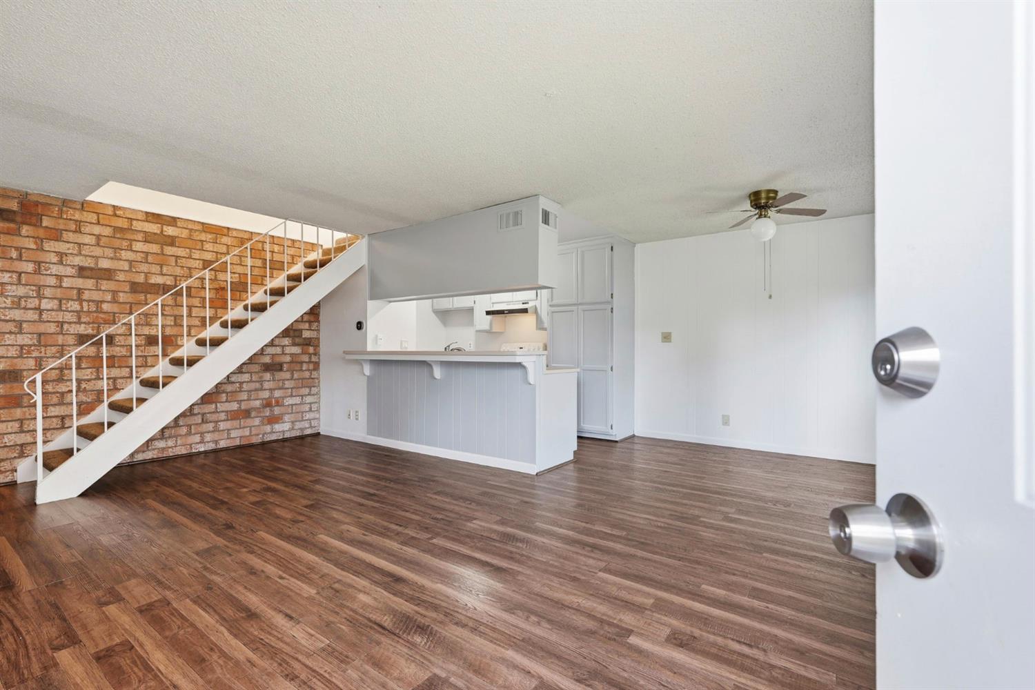 5122 Rhode Island Drive 3