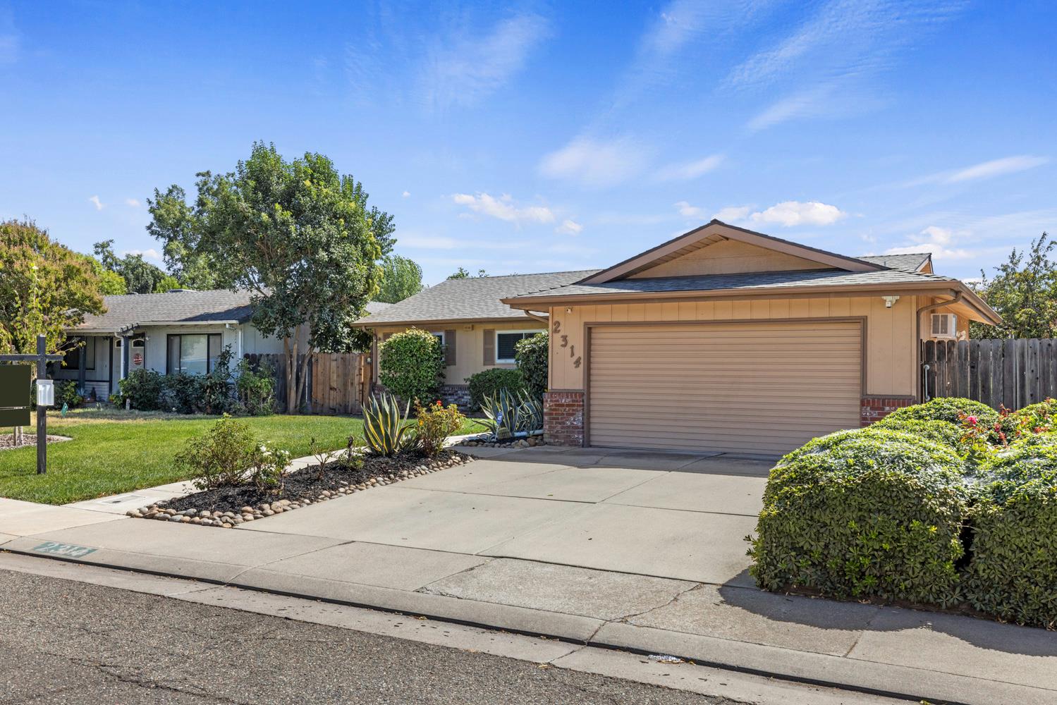 2314 Segarini Way