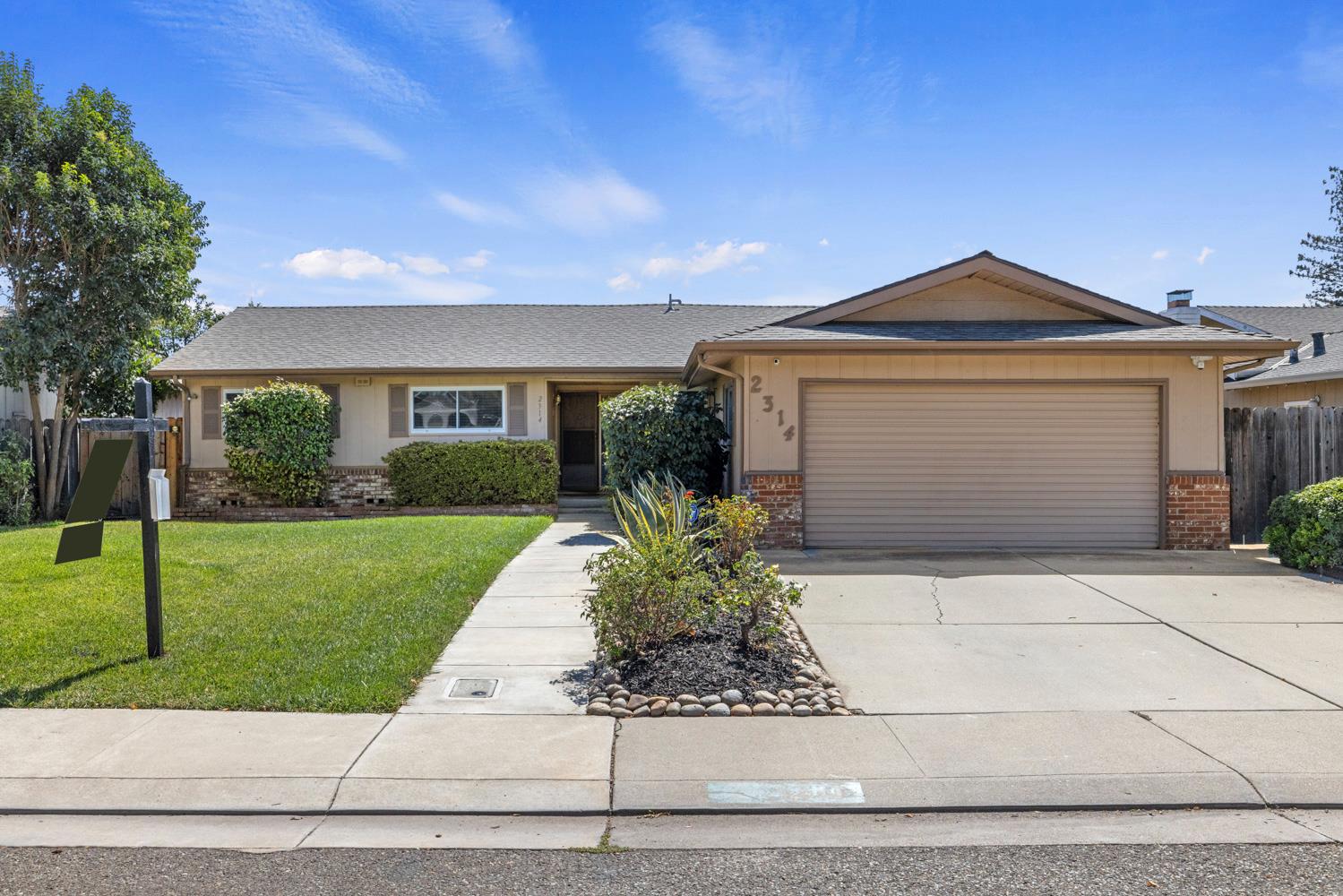 2314 Segarini Way