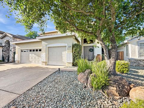3298 Europa St, Roseville, CA 95661 - #: 225040013