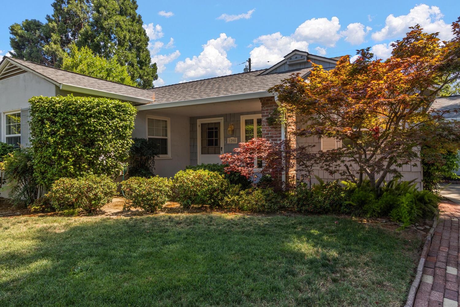 1208 Weller Way