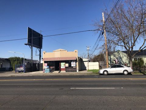 1511 E Harding Way Stockton CA 95205