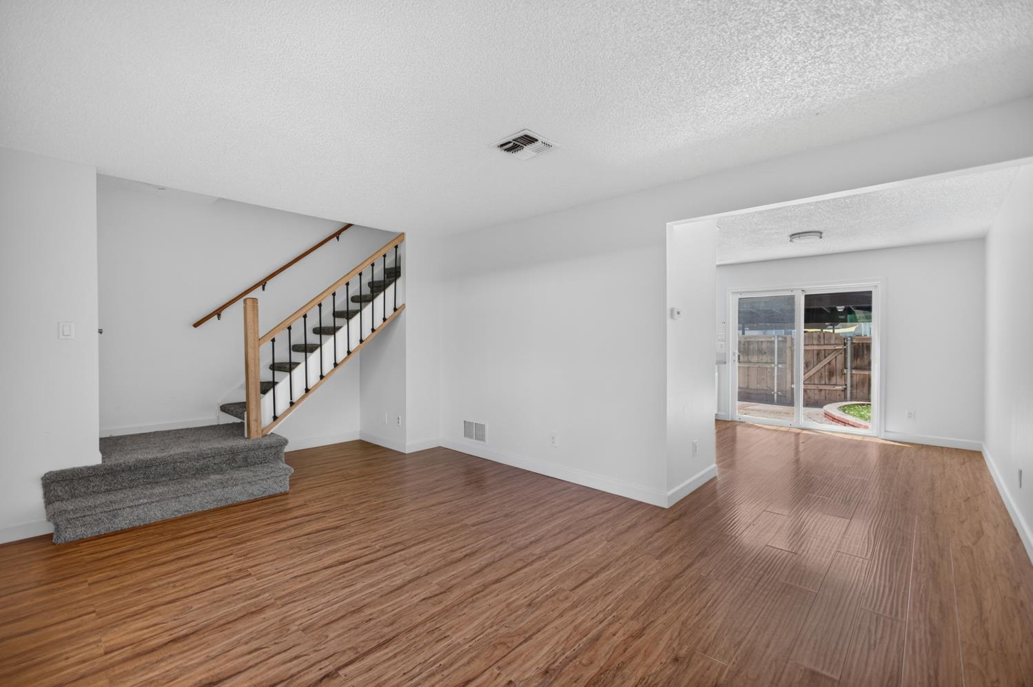 8828 La Riviera Drive E
