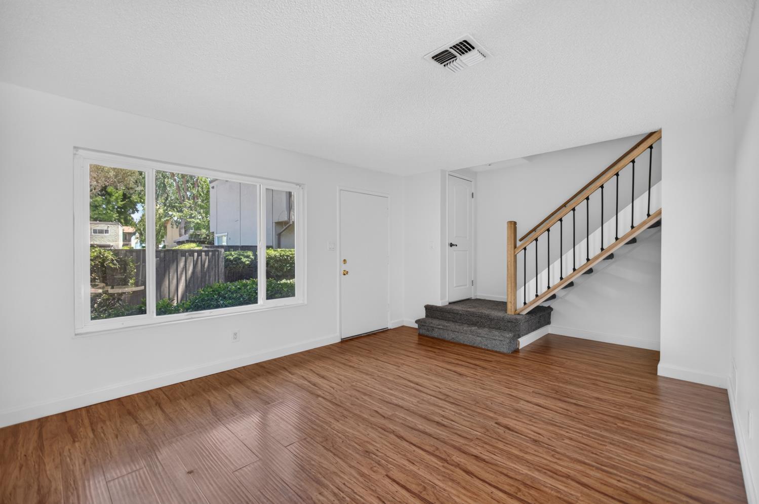 8828 La Riviera Drive E