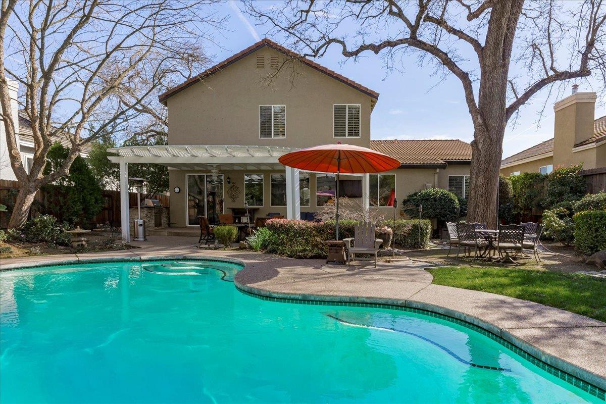 5209 Brookfield Circle