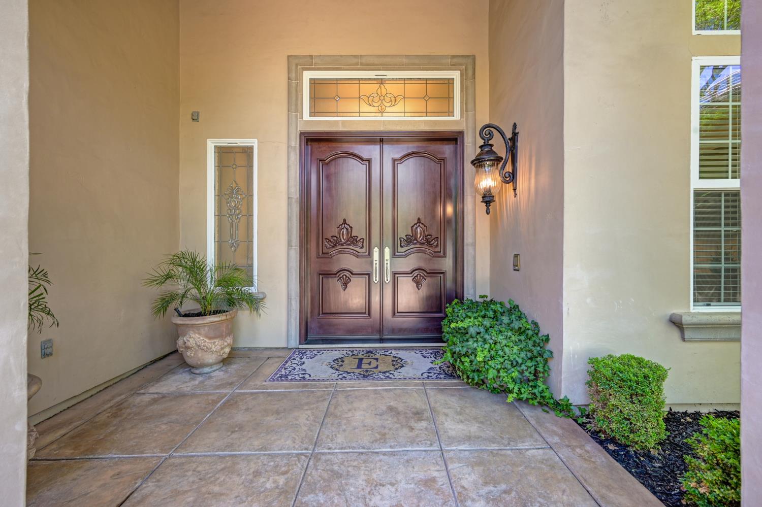1876 Park Oak Drive