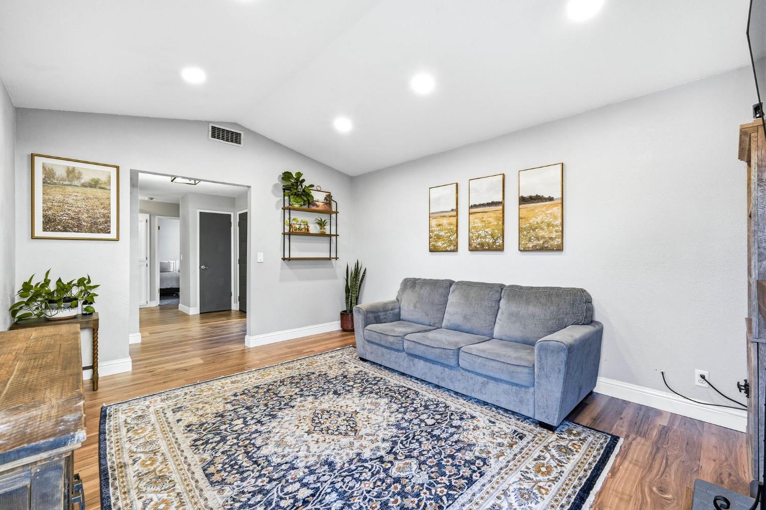 3704 Blackfoot Way