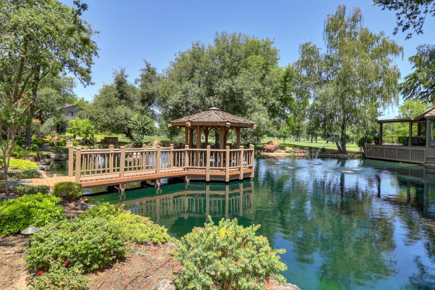 7638 Pineridge Lane