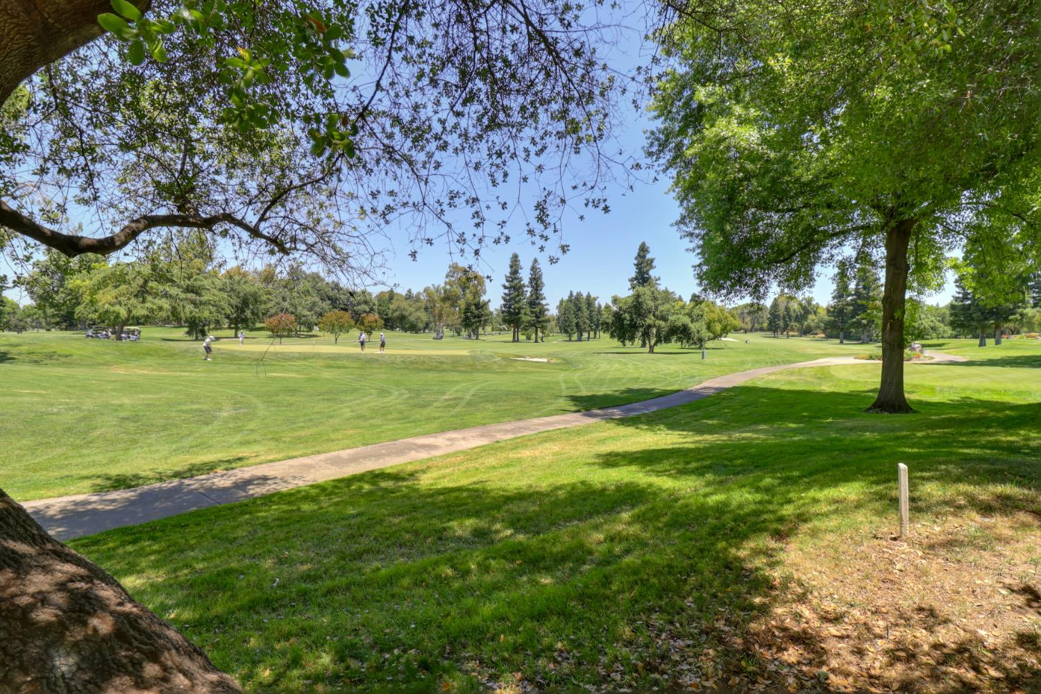 7638 Pineridge Lane