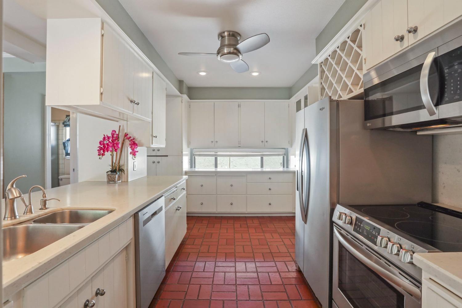 2631 Crafton Way