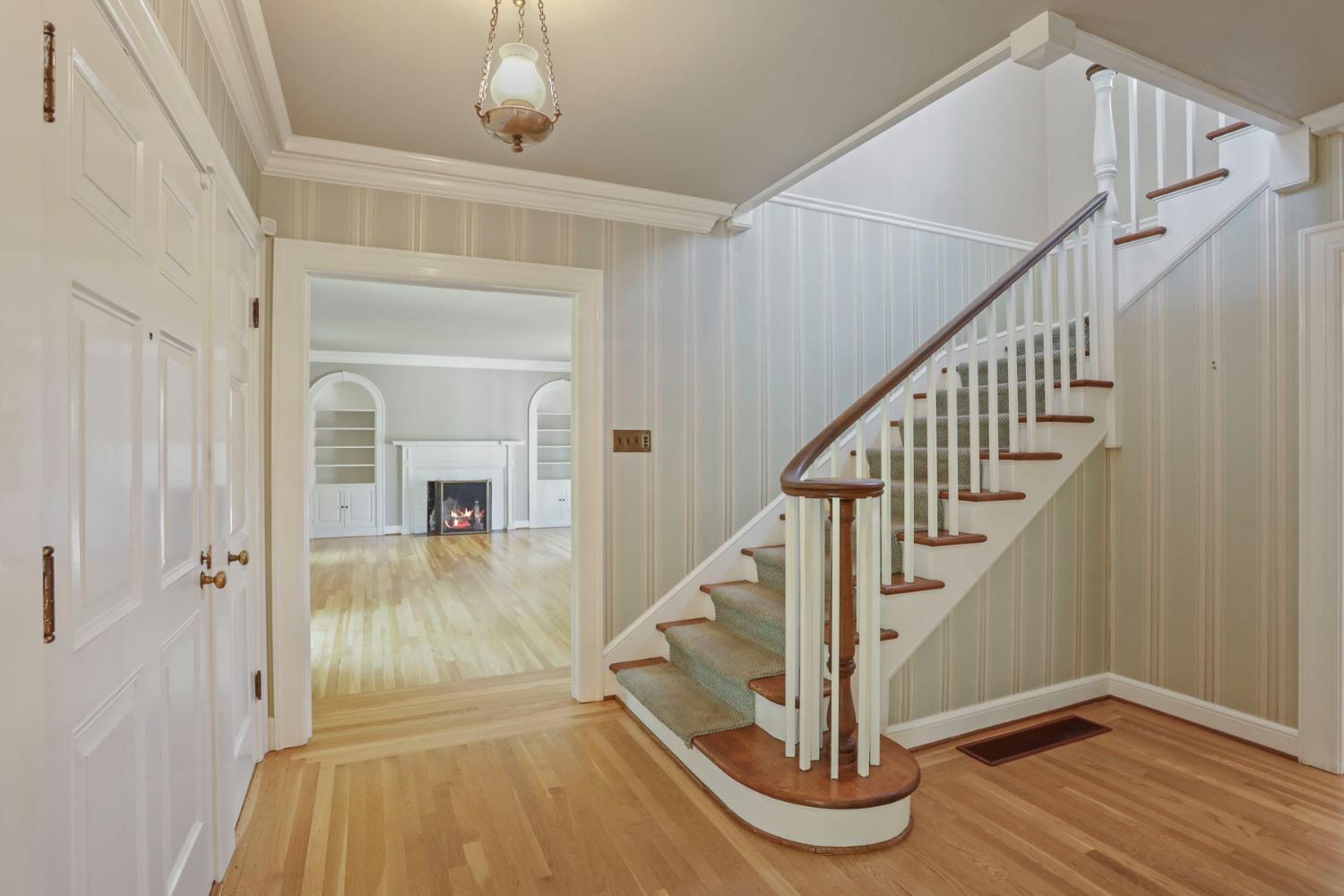 2631 Crafton Way