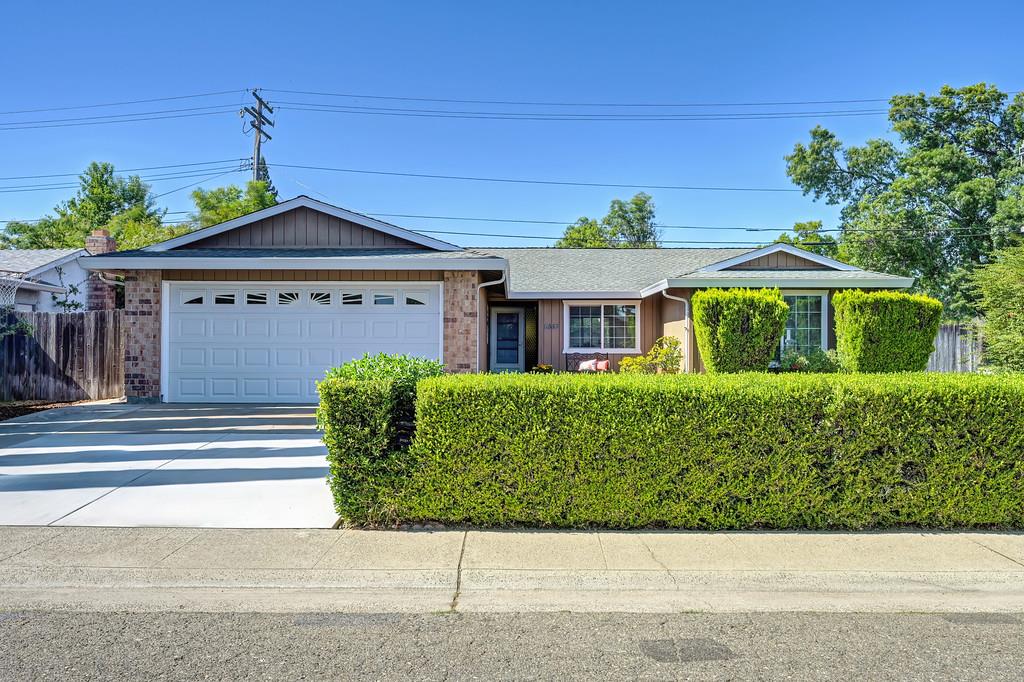 6553 Willowleaf Drive