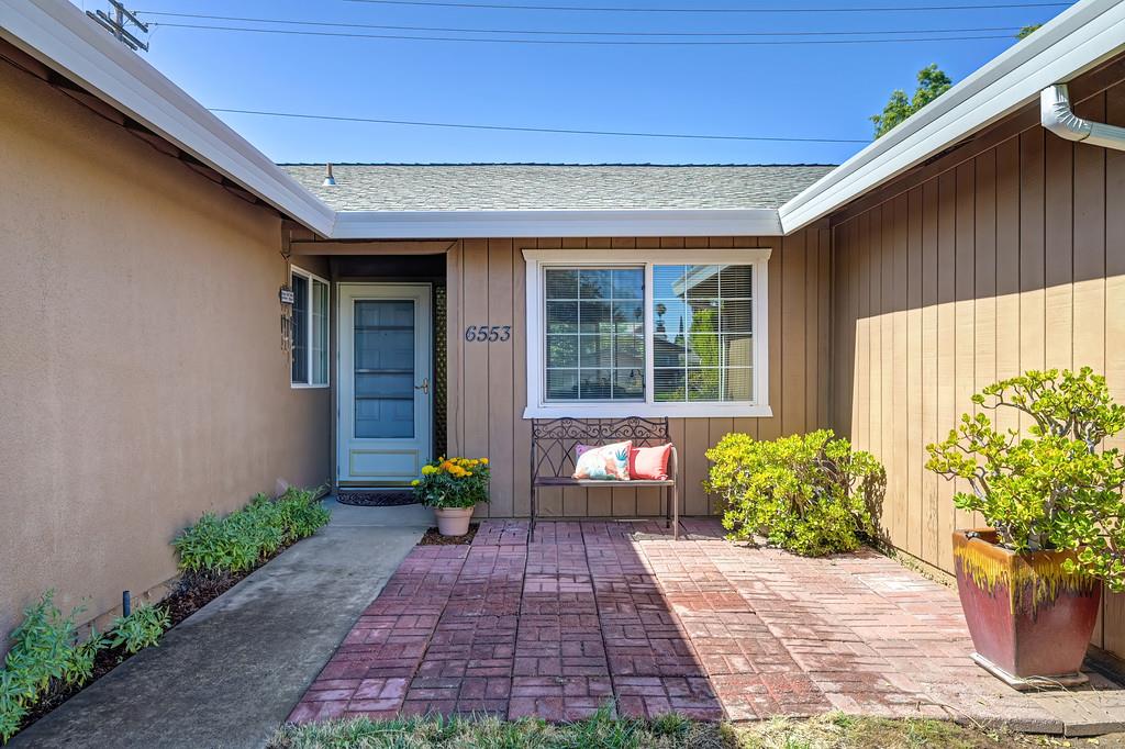 6553 Willowleaf Drive