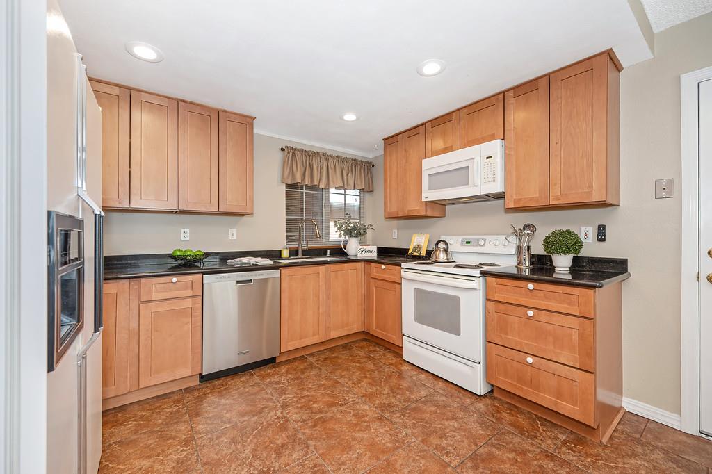 6553 Willowleaf Drive