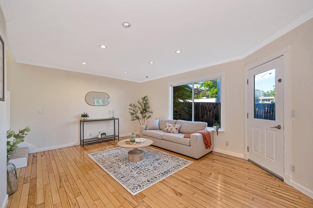 239 Mill Street 8