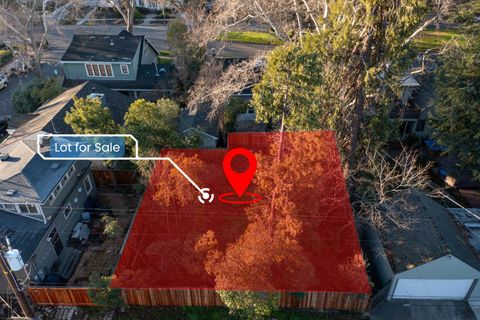 4327 T Street Alley Sacramento CA 95820