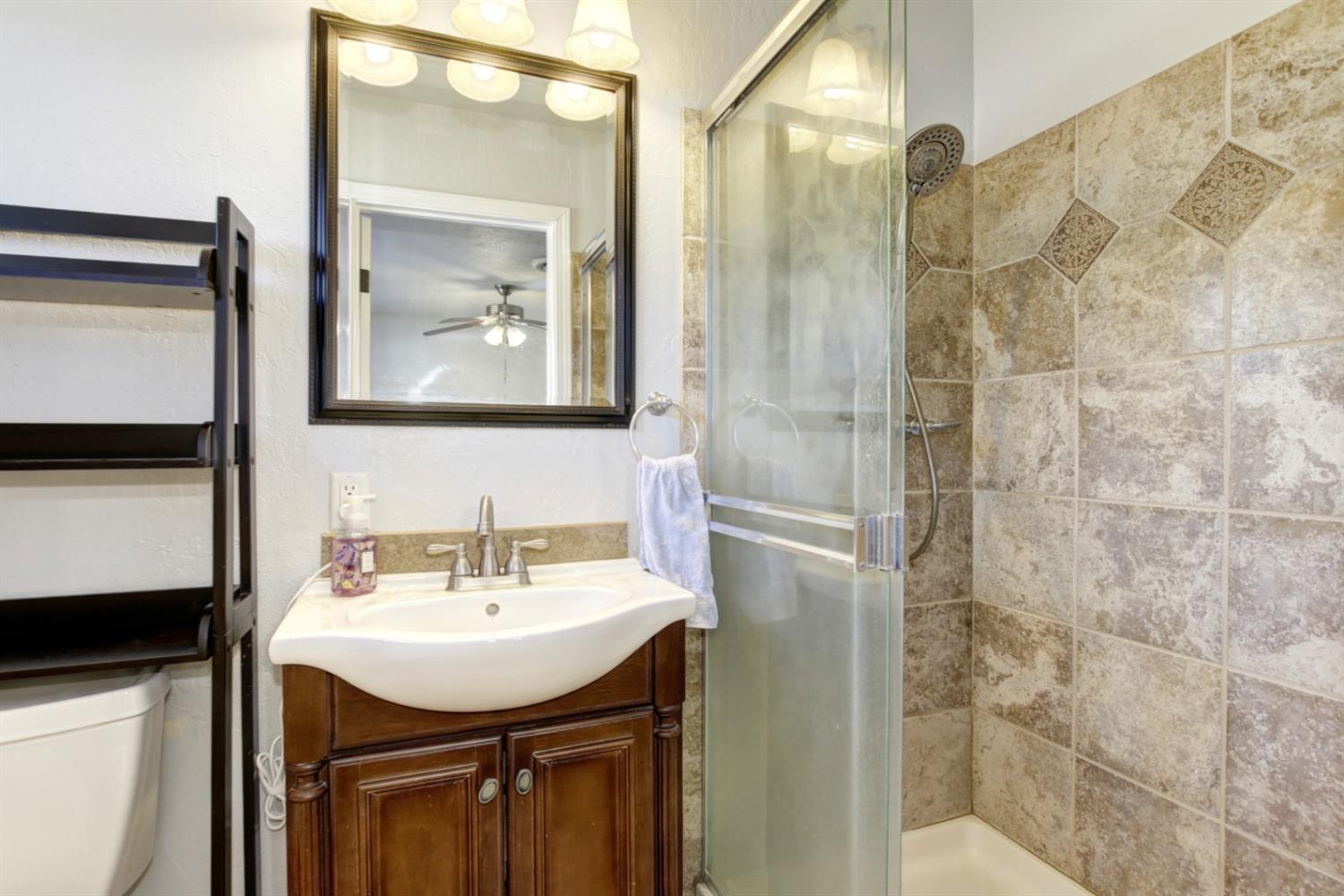 5537 Eastridge Drive