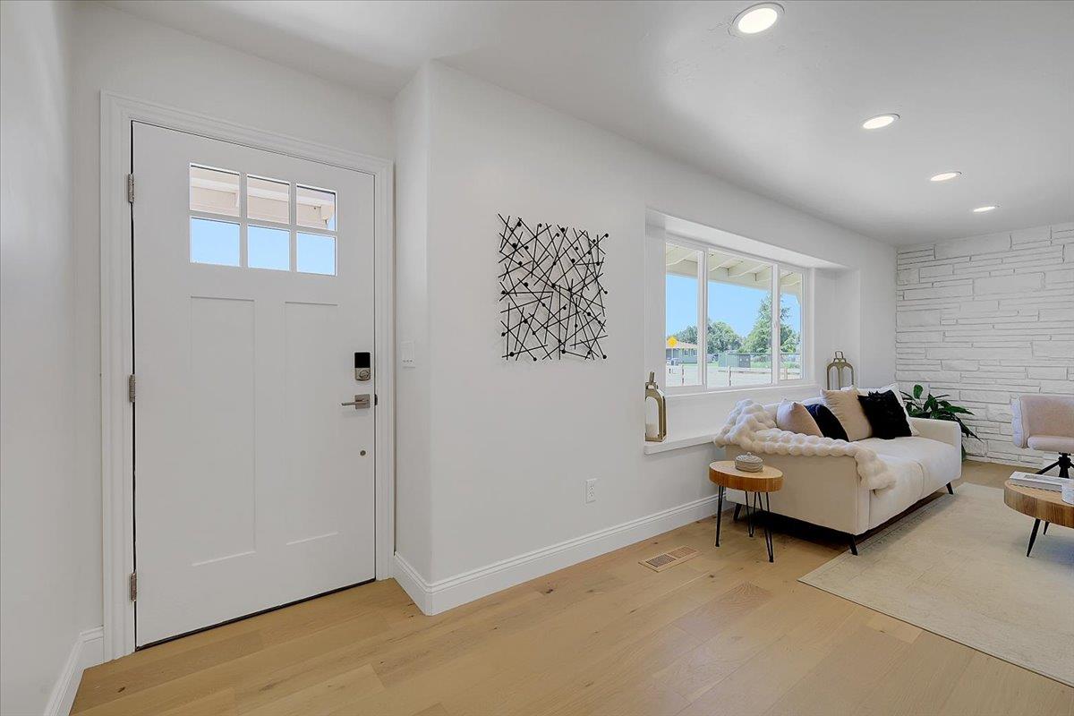 1181 Barry Road