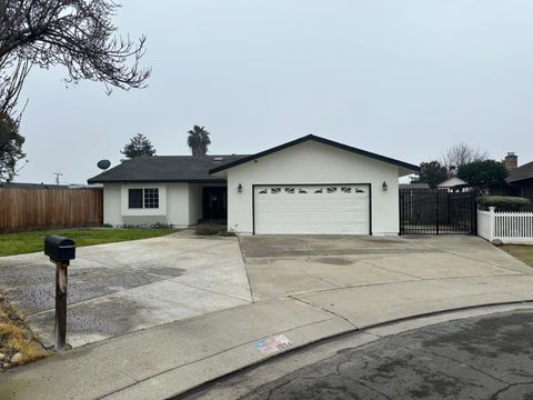 1954 Robin Drive Ceres CA 95307